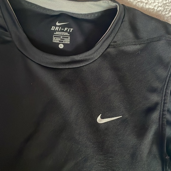 EUC Nike Men’s Dri-Fit Tank Top Large - Picture 2 of 2